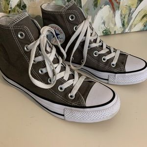 Women’s Converse Dark Gray Size 6.5